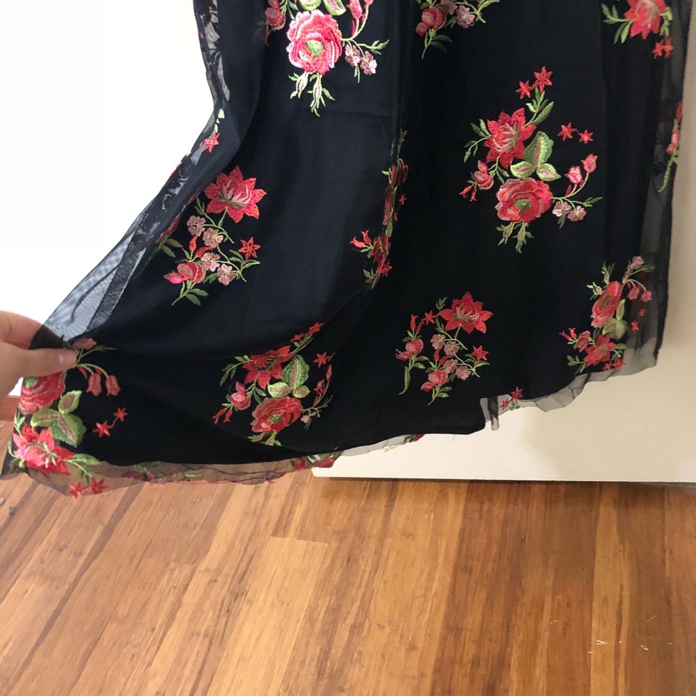 Size 9 Gianni Bini Formal Dress - Picture 4 of 4